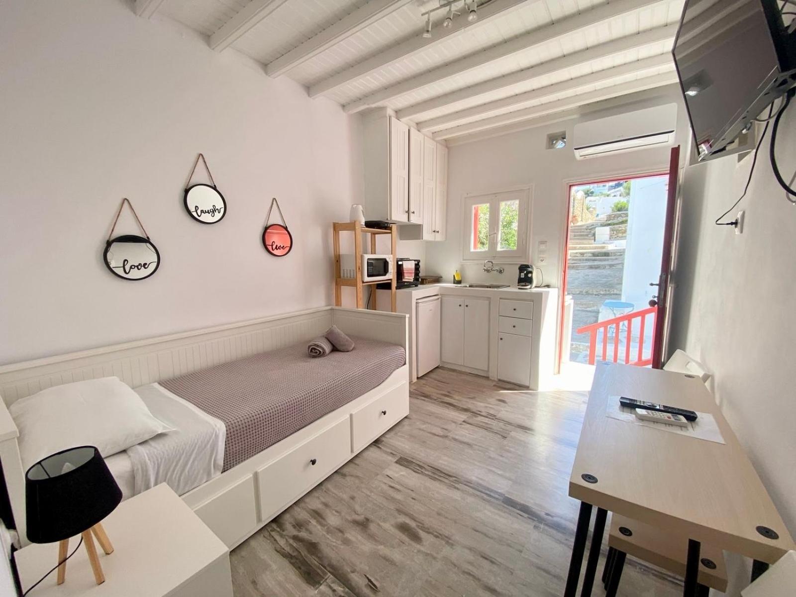 Apartamento Elenitas Town House With Balcony And Sea View Mykonos Town Exterior foto
